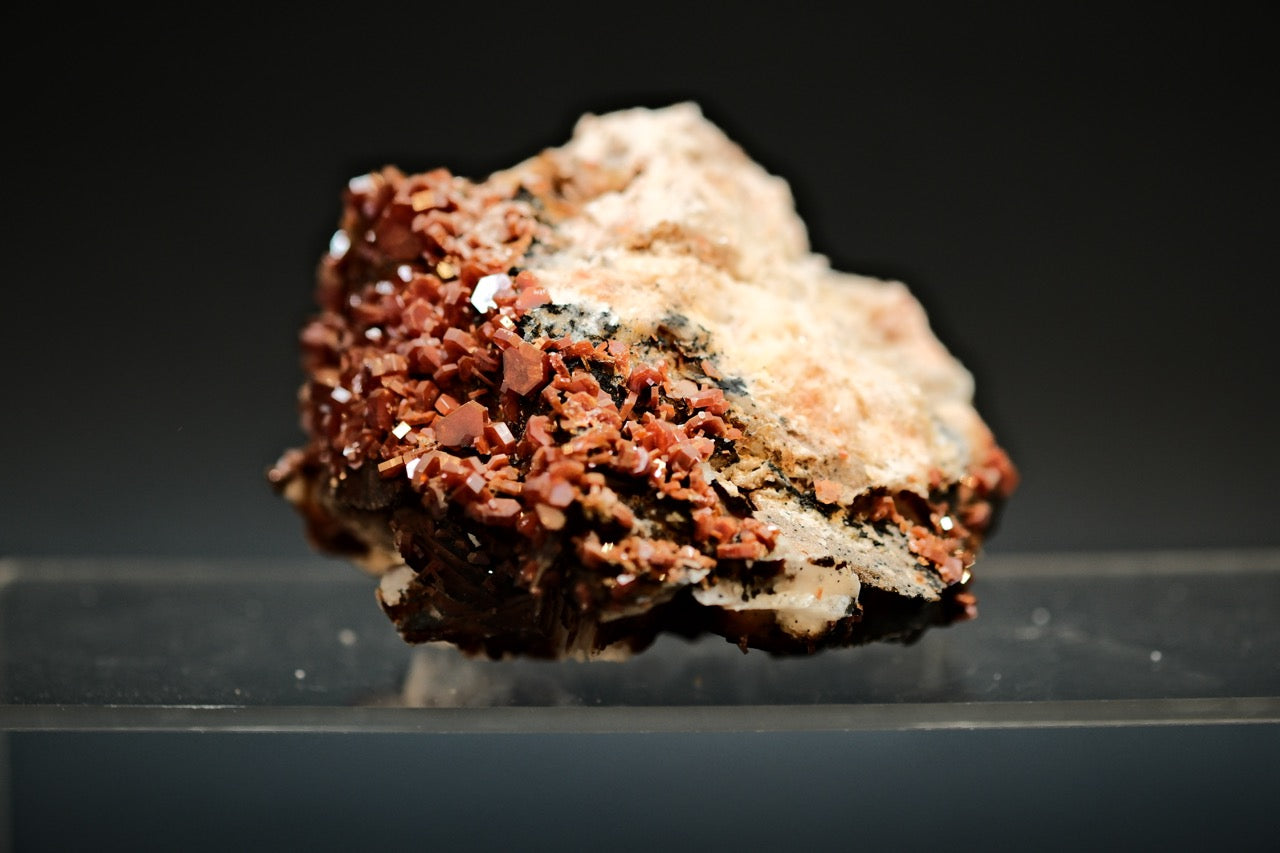 Vanadinite V-3